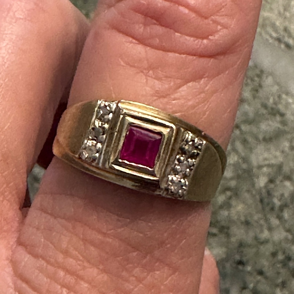 Ruby and diamond ring